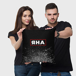 Подушка квадратная Яна - в красной рамке на темном, цвет: 3D-принт — фото 2