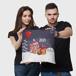 Подушка квадратная Зайка с новогодним подарком, цвет: 3D-принт — фото 2