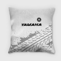 Подушка квадратная Yamaha speed на светлом фоне со следами шин: симво, цвет: 3D-принт