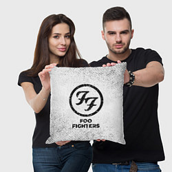Подушка квадратная Foo Fighters с потертостями на светлом фоне, цвет: 3D-принт — фото 2