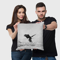 Подушка квадратная Орёл в облаках черно-белый, цвет: 3D-принт — фото 2