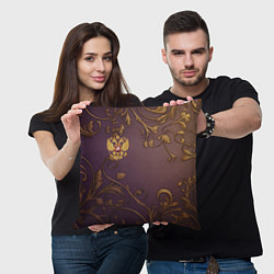 Подушка квадратная Герб России золотой на фиолетовом фоне, цвет: 3D-принт — фото 2