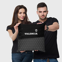 Подушка квадратная Valencia sport на темном фоне посередине, цвет: 3D-принт — фото 2