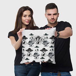 Подушка квадратная UFO и котики, цвет: 3D-принт — фото 2