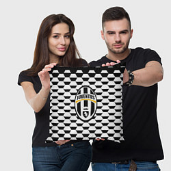Подушка квадратная Juventus геометрия черно белая, цвет: 3D-принт — фото 2