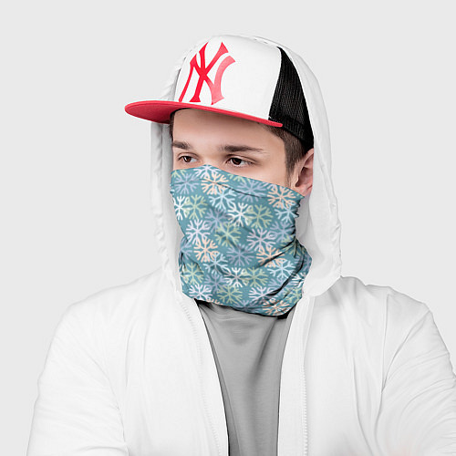 Бандана Узор из разноцветных снежинок / 3D-принт – фото 2