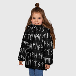 Куртка зимняя для девочки СЛАВЯНСКИЕ СКАНДИНАВСКИЕ РУНЫ РУНИЧЕСКИЙ АЛФАВИТ, цвет: 3D-черный — фото 2