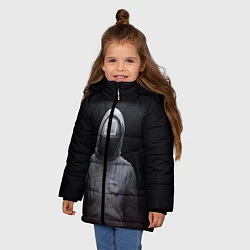 Куртка зимняя для девочки ИГРА В КАЛЬМАРА СОТРУДНИК КВАДРАТ, цвет: 3D-черный — фото 2