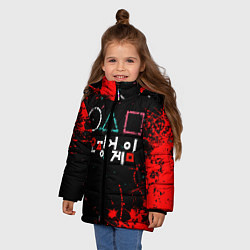 Куртка зимняя для девочки Игра в кальмара брызги крови, цвет: 3D-красный — фото 2