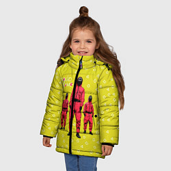 Куртка зимняя для девочки Игра в кальмара Рабочие, цвет: 3D-черный — фото 2