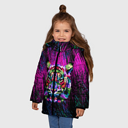Куртка зимняя для девочки Тигр Красочный 2022, цвет: 3D-светло-серый — фото 2
