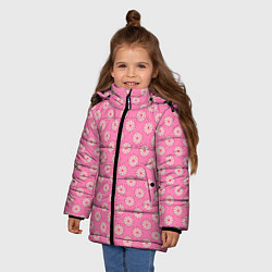 Куртка зимняя для девочки Белые цветочки на розовом фоне, цвет: 3D-черный — фото 2