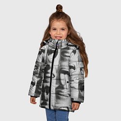 Куртка зимняя для девочки Принт с частью лица, цвет: 3D-светло-серый — фото 2