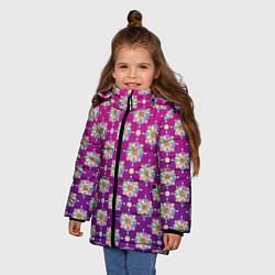 Куртка зимняя для девочки Абстрактные разноцветные узоры на пурпурно-фиолето, цвет: 3D-светло-серый — фото 2