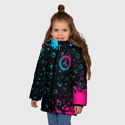 Куртка зимняя для девочки Mercedes - neon gradient: надпись, символ, цвет: 3D-черный — фото 2