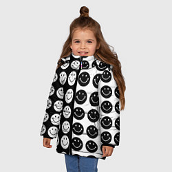 Куртка зимняя для девочки Smiley black and white, цвет: 3D-светло-серый — фото 2