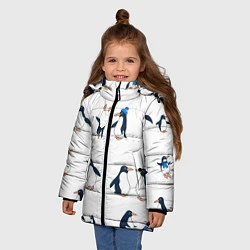 Куртка зимняя для девочки Семейство пингвинов на прогулке, цвет: 3D-светло-серый — фото 2