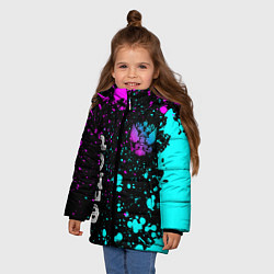 Куртка зимняя для девочки Федор и неоновый герб России вертикально, цвет: 3D-черный — фото 2