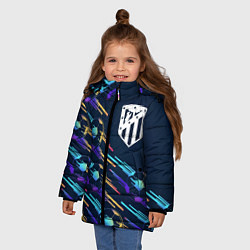 Куртка зимняя для девочки Atletico Madrid градиентные мячи, цвет: 3D-черный — фото 2