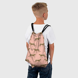 Рюкзак-мешок Гепарды на розовом, цвет: 3D-принт — фото 2
