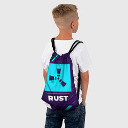 Рюкзак-мешок Символ Rust в неоновых цветах на темном фоне, цвет: 3D-принт — фото 2
