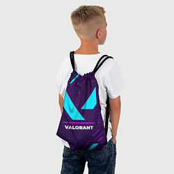 Рюкзак-мешок Символ Valorant в неоновых цветах на темном фоне, цвет: 3D-принт — фото 2