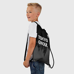 Рюкзак-мешок Tokyo Ghoul glitch на темном фоне: символ сверху, цвет: 3D-принт — фото 2