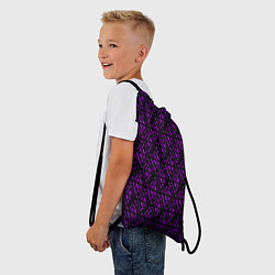 Рюкзак-мешок Фиолетовые ромбы на чёрном фоне, цвет: 3D-принт — фото 2