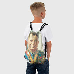 Рюкзак-мешок Гагарин в орденах, цвет: 3D-принт — фото 2