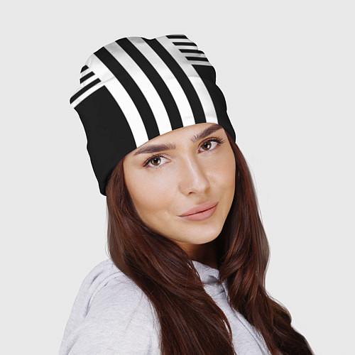 Шапка Черно белый узор в полоску / 3D-принт – фото 2