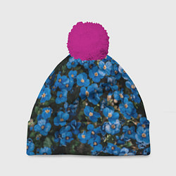 Шапка с помпоном Поле синих цветов фиалки лето, цвет: 3D-малиновый