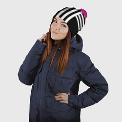 Шапка с помпоном Черно белый узор в полоску, цвет: 3D-малиновый — фото 2