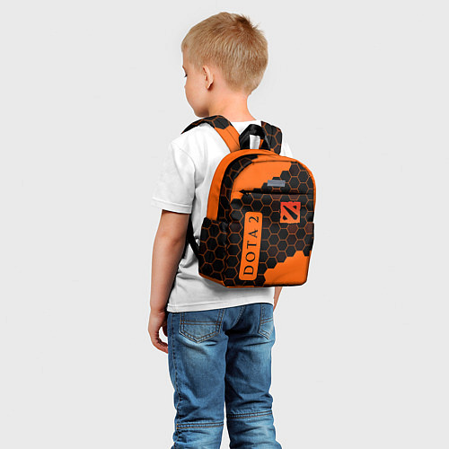 Детский рюкзак ДОТА 2 на фоне узоров из сот / 3D-принт – фото 5