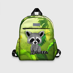 Детский рюкзак Енот на фоне зеленой листвы
