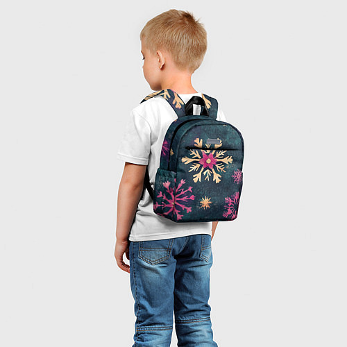 Детский рюкзак Новогодние разноцветные снежинки / 3D-принт – фото 5