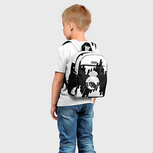 Детский рюкзак Реал Мадрид белая геометрия / 3D-принт – фото 5