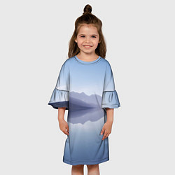 Платье клеш для девочки Горы Озеро Туман, цвет: 3D-принт — фото 2