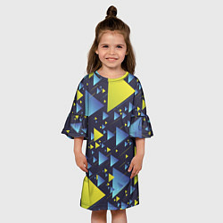 Платье клеш для девочки Абстракция Из Жёлтых и Синих Треугольников На Тёмн, цвет: 3D-принт — фото 2