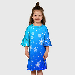 Платье клеш для девочки Снежинки на голубом фоне, цвет: 3D-принт — фото 2
