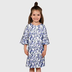 Платье клеш для девочки Белый с синими пёрышками, цвет: 3D-принт — фото 2