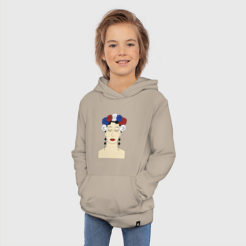 Детская толстовка-худи Женский портрет: девушка в венке триколор / Миндальный – фото 3