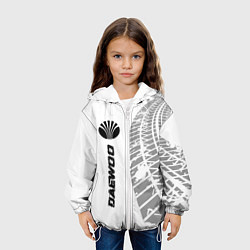 Куртка с капюшоном детская Daewoo speed на светлом фоне со следами шин: по-ве, цвет: 3D-белый — фото 2
