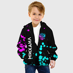 Куртка с капюшоном детская Михаил и неоновый герб России вертикально, цвет: 3D-черный — фото 2
