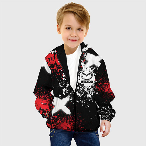 Детская куртка Мазда на фоне граффити и брызг красок / 3D-Черный – фото 4