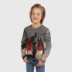 Лонгслив детский Бэтмен стоит на обрыве скалы, цвет: 3D-принт — фото 2