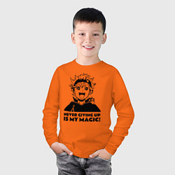 Лонгслив хлопковый детский NEVER GIVING UP IS MY MAGIC!, цвет: оранжевый — фото 2