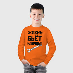 Лонгслив хлопковый детский Жизнь бьёт ключом - шутка, цвет: оранжевый — фото 2