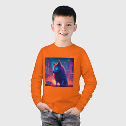 Лонгслив хлопковый детский Волк в неоновом киберпанк-городе, цвет: оранжевый — фото 2