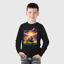 Лонгслив хлопковый детский Мотопутешествие в горы, цвет: черный — фото 2