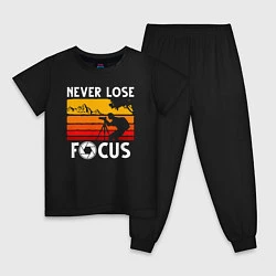 Пижама хлопковая детская Never lose focus, цвет: черный